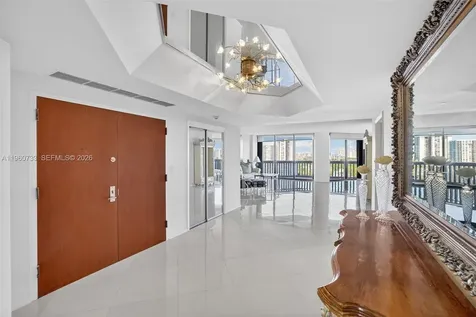 2000 Island Boulevard Aventura FL 33160