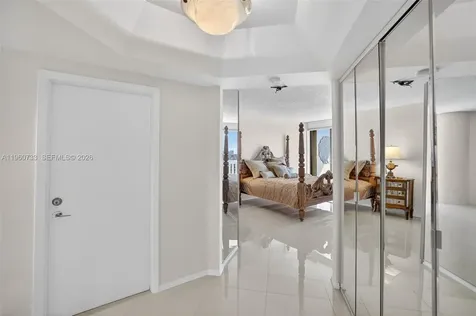 2000 Island Boulevard Aventura FL 33160