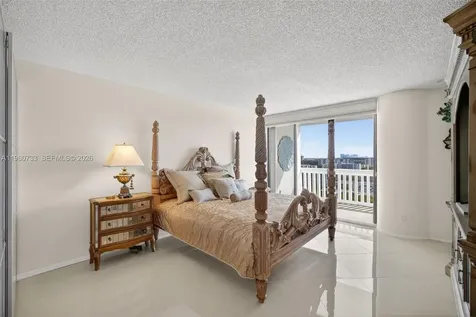 2000 Island Boulevard Aventura FL 33160