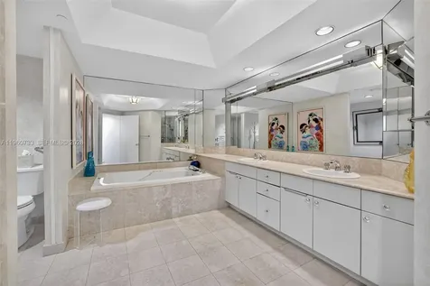 2000 Island Boulevard Aventura FL 33160