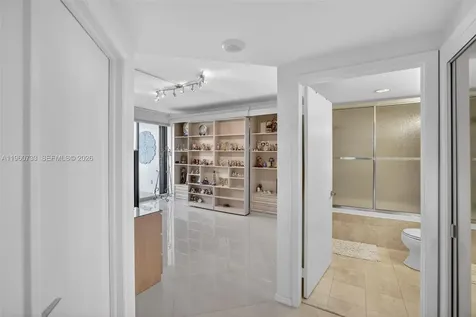2000 Island Boulevard Aventura FL 33160