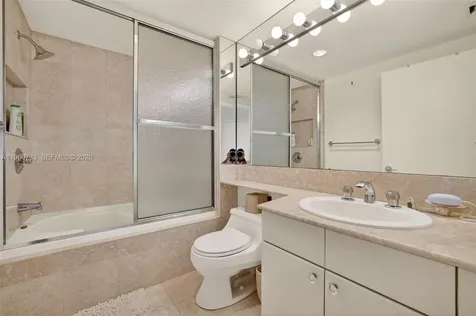 2000 Island Boulevard Aventura FL 33160