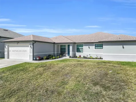 1113 Elegans Street E Lehigh Acres FL 33974