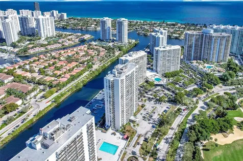 Aventura FL 33180