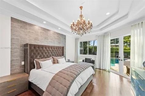 2567 Montclaire Circle Weston FL 33327