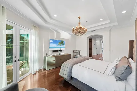 2567 Montclaire Circle Weston FL 33327