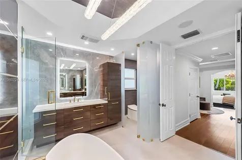 2567 Montclaire Circle Weston FL 33327
