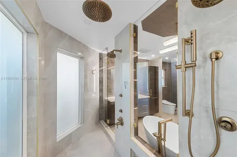 2567 Montclaire Circle Weston FL 33327