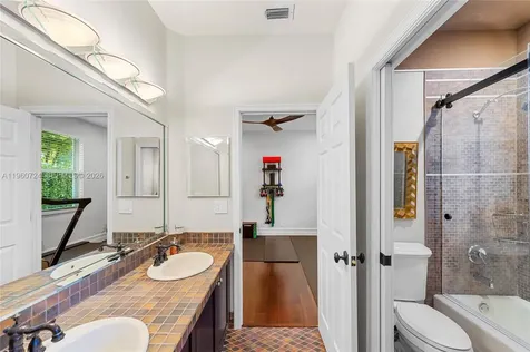 2567 Montclaire Circle Weston FL 33327