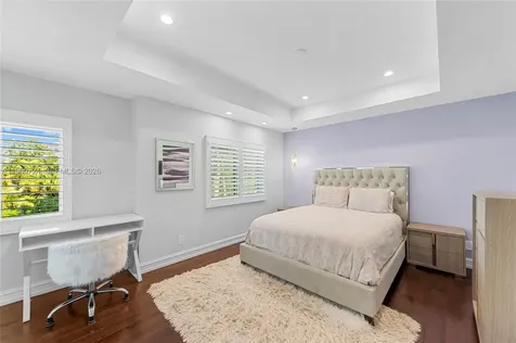 2567 Montclaire Circle Weston FL 33327