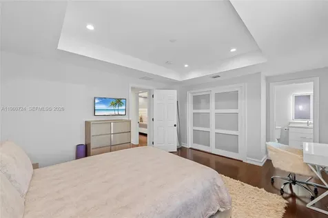 2567 Montclaire Circle Weston FL 33327