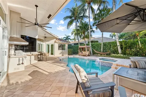 2567 Montclaire Circle Weston FL 33327