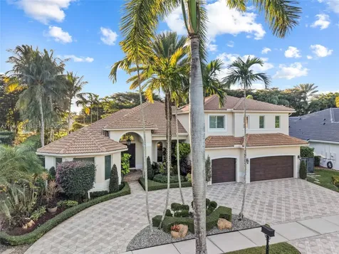 2567 Montclaire Circle Weston FL 33327