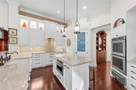 2567 Montclaire Circle Weston FL 33327