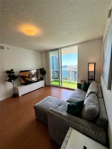 601 NE 23rd Street Miami FL 33137