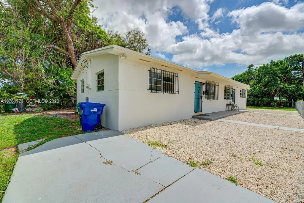 9391 NW 5th Avenue Miami FL 33150
