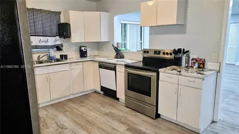 2953 NW 10th Court Fort Lauderdale FL 33311
