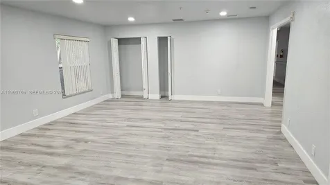2953 NW 10th Court Fort Lauderdale FL 33311