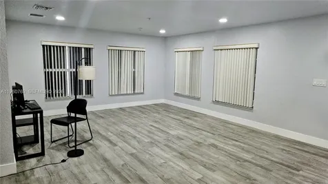 2953 NW 10th Court Fort Lauderdale FL 33311