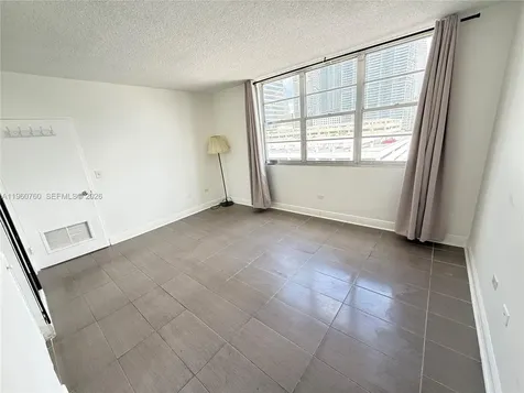 801 Brickell Bay Drive Miami FL 33131
