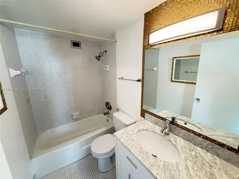 801 Brickell Bay Drive Miami FL 33131