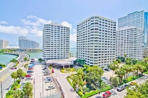801 Brickell Bay Drive Miami FL 33131