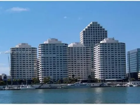 801 Brickell Bay Drive Miami FL 33131