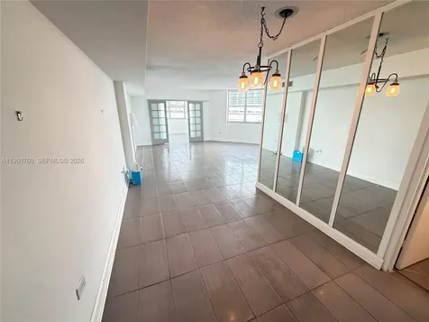 801 Brickell Bay Drive Miami FL 33131