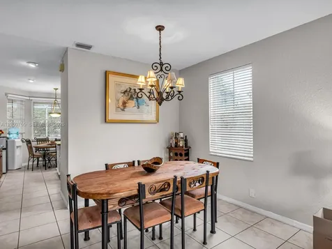 4209 Pinewood Lane Weston FL 33331