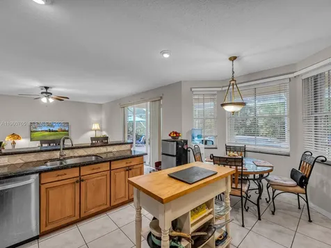 4209 Pinewood Lane Weston FL 33331