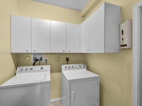 4209 Pinewood Lane Weston FL 33331