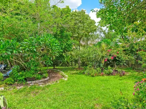 4209 Pinewood Lane Weston FL 33331