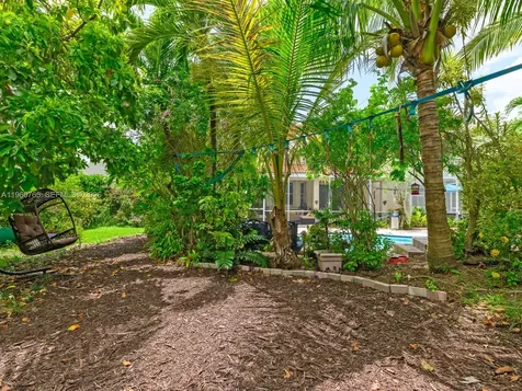 4209 Pinewood Lane Weston FL 33331