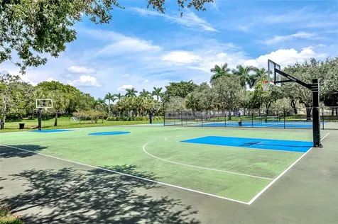 4209 Pinewood Lane Weston FL 33331
