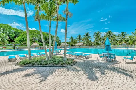 4209 Pinewood Lane Weston FL 33331