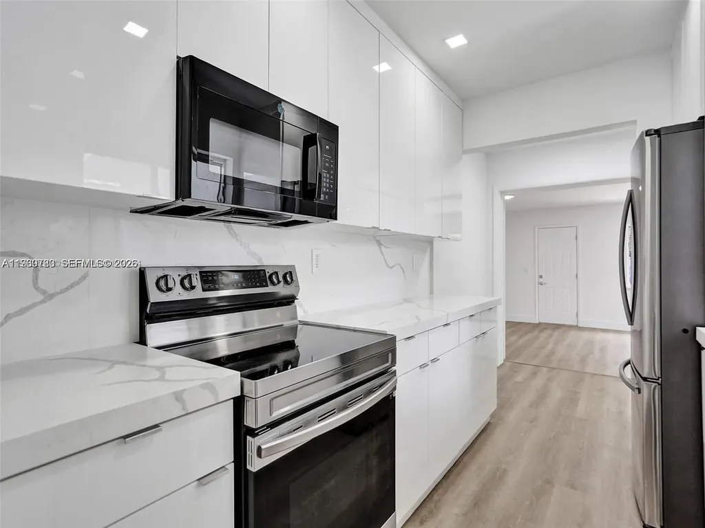 1609 NW 7th Terrace Fort Lauderdale FL 33311
