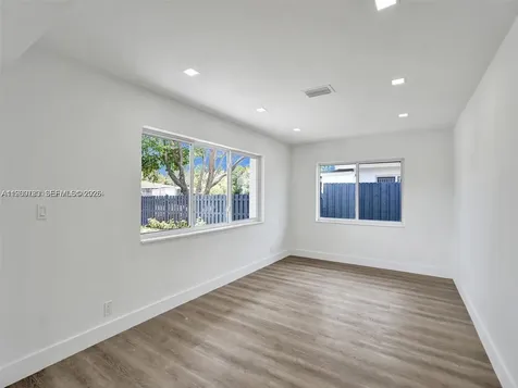 1609 NW 7th Terrace Fort Lauderdale FL 33311