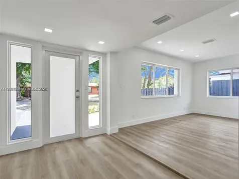 1609 NW 7th Terrace Fort Lauderdale FL 33311