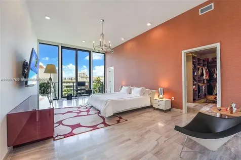 3581 E Glencoe Street Coconut Grove FL 33133