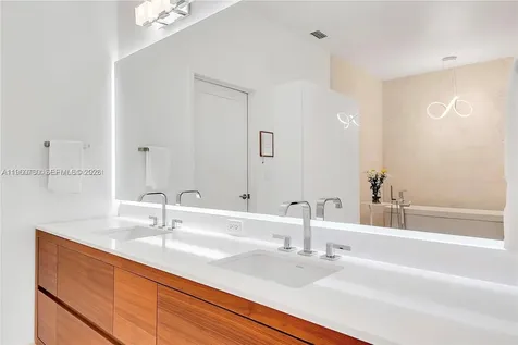 3581 E Glencoe Street Coconut Grove FL 33133
