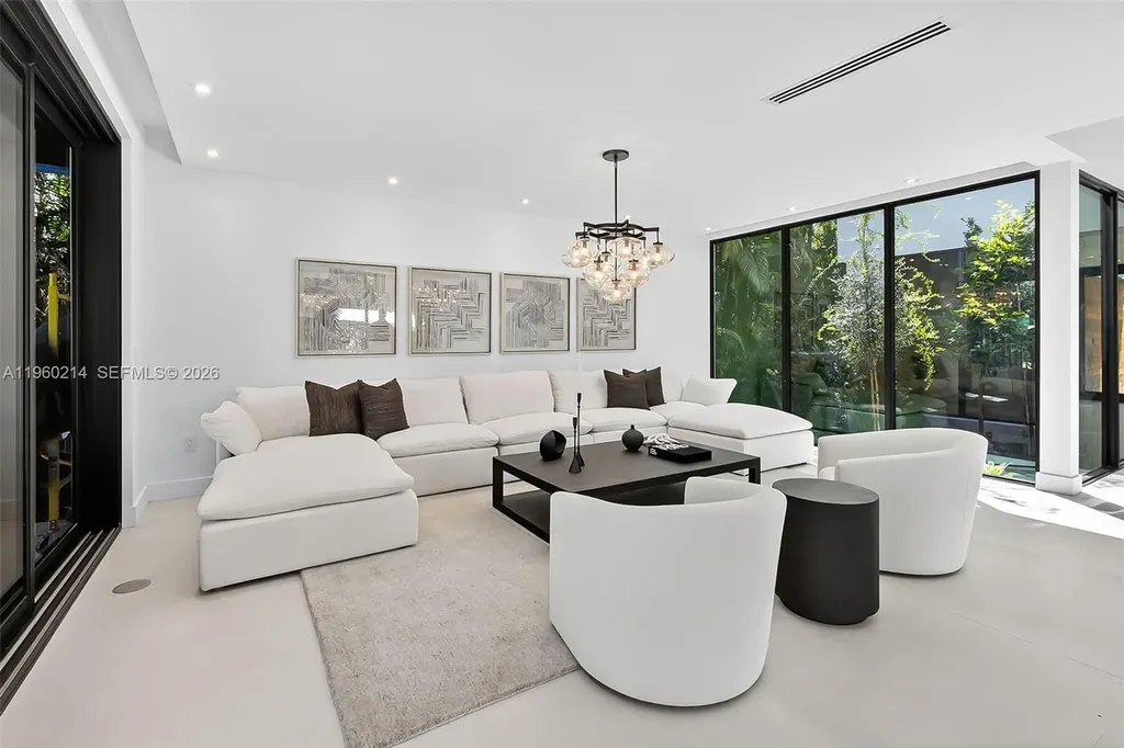 620 Solar Isle Drive Fort Lauderdale FL 33301