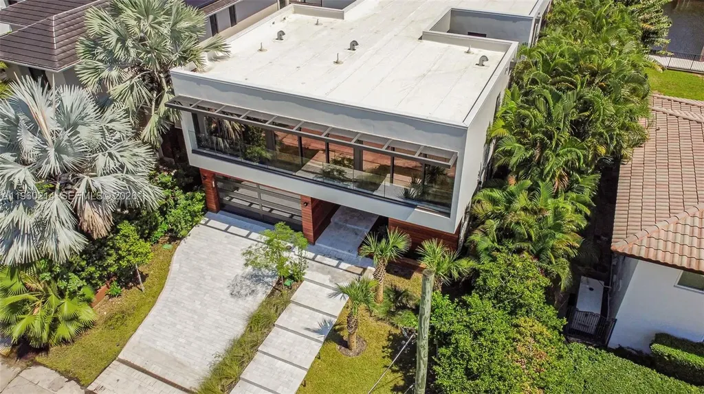 620 Solar Isle Drive Fort Lauderdale FL 33301