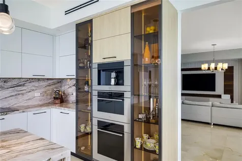 16001 Collins Avenue Sunny Isles Beach FL 33160
