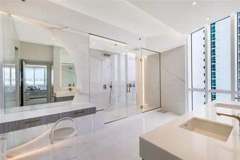 16001 Collins Avenue Sunny Isles Beach FL 33160