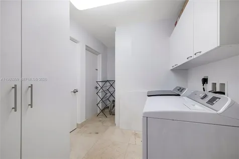 16001 Collins Avenue Sunny Isles Beach FL 33160