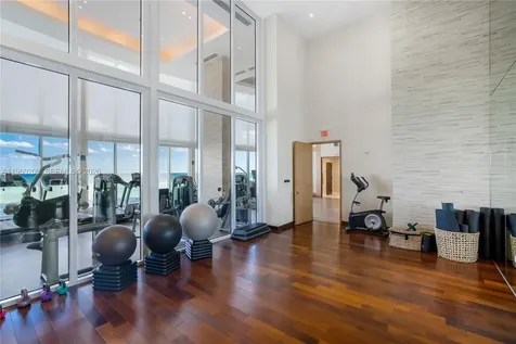 16001 Collins Avenue Sunny Isles Beach FL 33160
