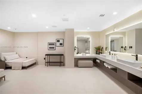 16001 Collins Avenue Sunny Isles Beach FL 33160