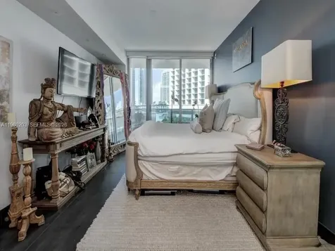 200 Biscayne Boulevard Way Miami FL 33131