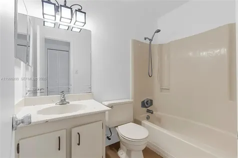 6061 Shakerwood Circle Tamarac FL 33319