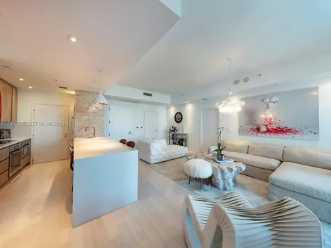 50 S Pointe Drive Miami Beach FL 33139